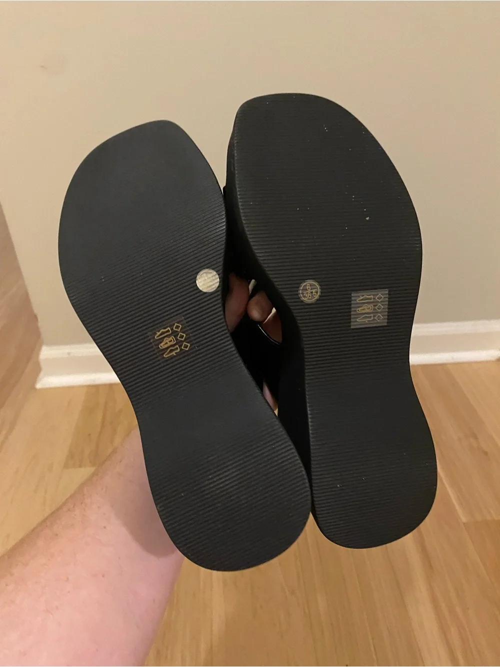 Chinese Laundry Black Platform Wedge Slide Sandals with Zip Accent Size 6